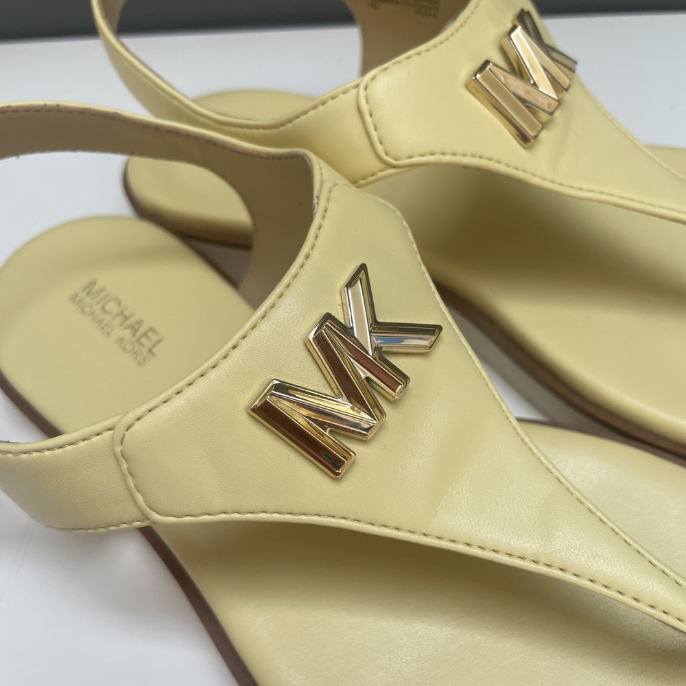 MICHAEL KORS JILLY FLAT SANDAL LT YELLOW SZ 7 NO BOX EUC WORN ONCE - Picture 8 of 9